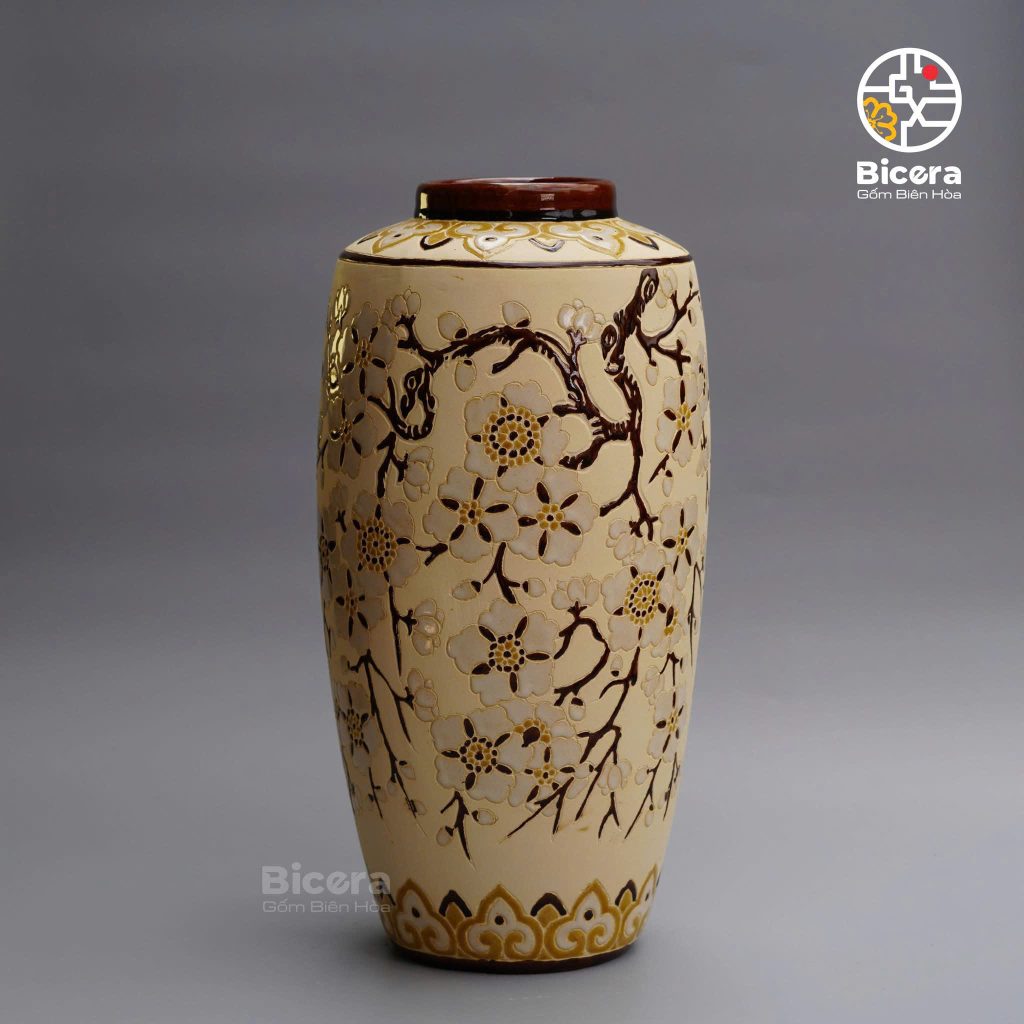 Bình tố nữ