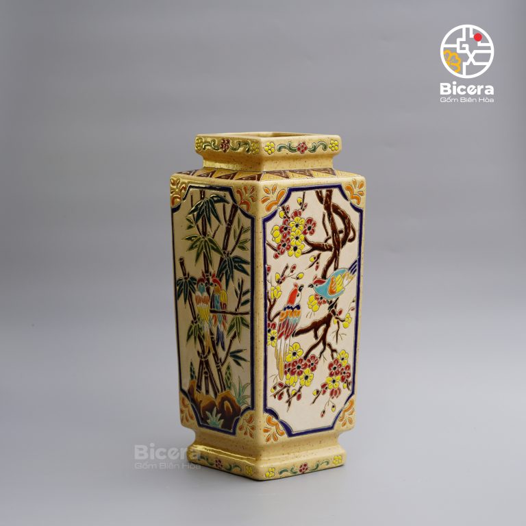 Bình tứ quý vuông