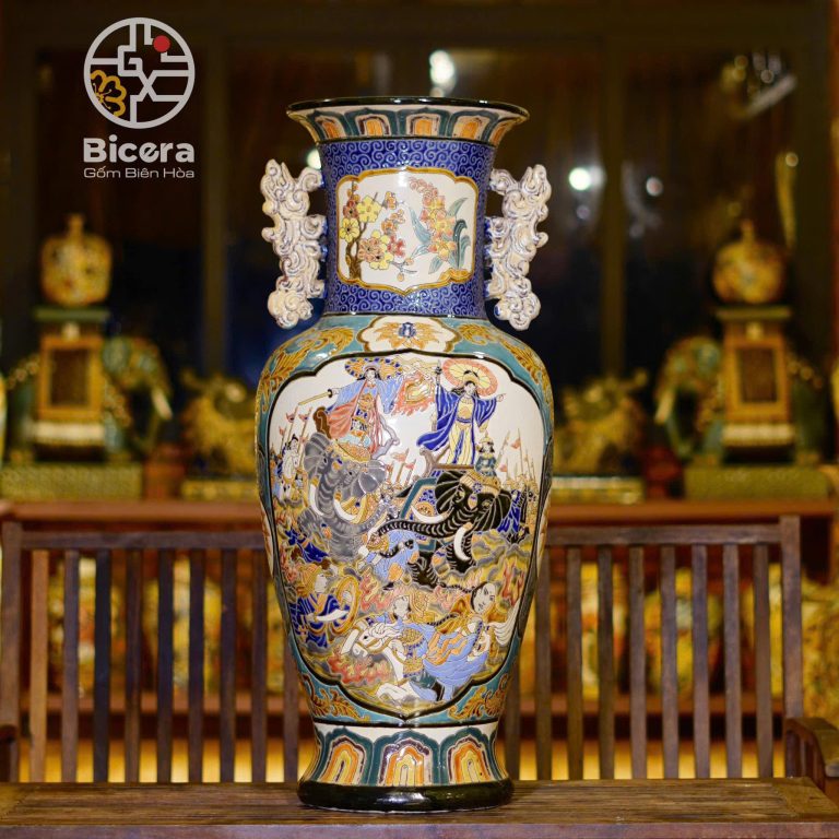 Lộc bình Hai Bà Trưng