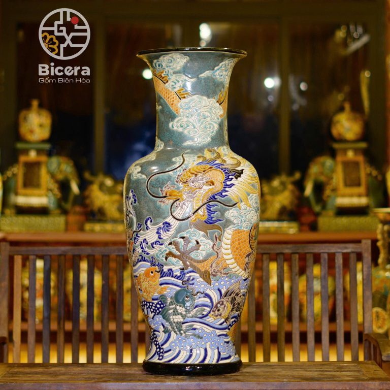 Lộc bình Ngư Long Hí Thủy